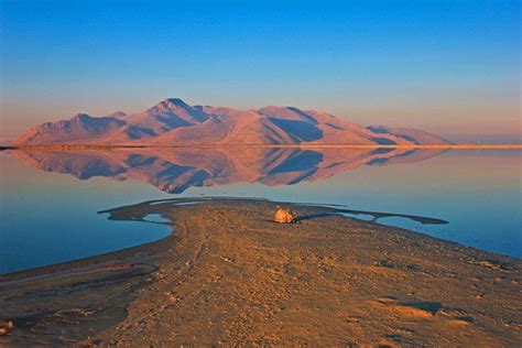 What Is The Largest Salt Water Lake In The World Quora