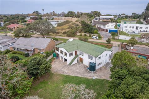 Bedroom House For Sale Port Alfred Pf Pam Golding