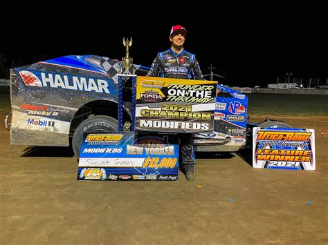 Right At Home Stewart Friesen Tops 12 000 New Yorker Earns 4 000