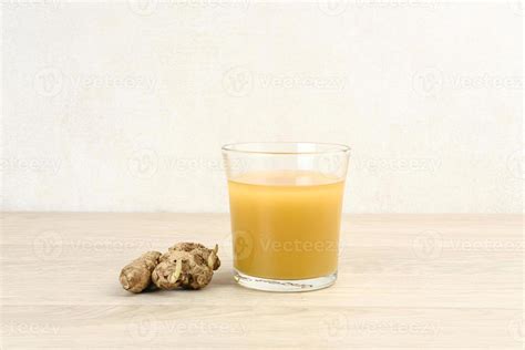 Jamu beras kencur. Indonesian herbal drinks 13852925 Stock Photo at ...