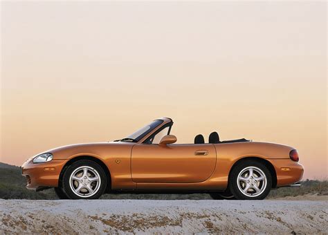 Mazda MX 5 Miata NB 1998 2005 Buyer S Guide Garage Dreams