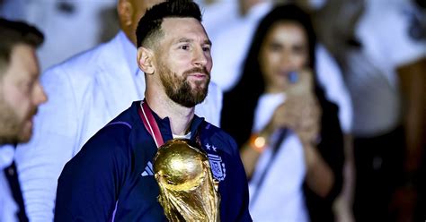 Lionel Messi Beats The Instagram Egg For The Most Liked Post The Verge