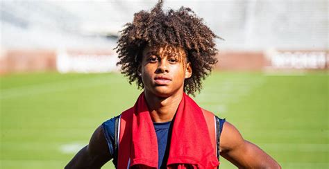 FSU lands commitment from 2026 ATH Devin Carter, son of Seminole great ...