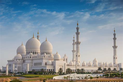 Download Islamic Cow as a Symbol of Peace | Wallpapers.com 