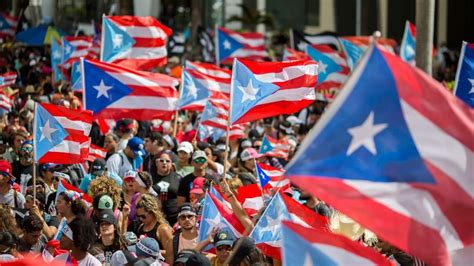 Puerto Rico Su Estatus Político Y Jurídico Por Alejandro Suarez Saponaro