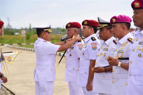 Pangkoarmada III Laksda TNI Agus Hariadi Pimpin Upacara Sertijab 4