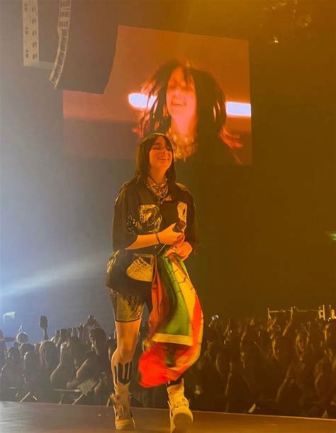 Billie Eilish Tours On Twitter HTEBirmingham Billie Performing On