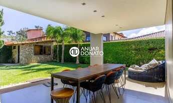 Excelente casa em condomínio fechado projeto arquitetônico super moderno e