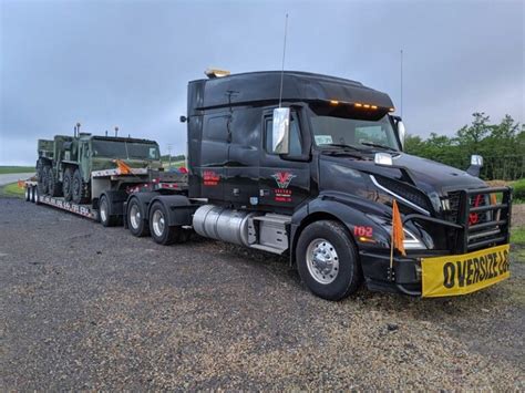 How To Become A Heavy Haul Truck Driver? - Hubpots