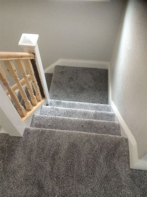 Die besten 25+ Grey carpet hallway Ideen auf Pinterest | Grauer teppich ...