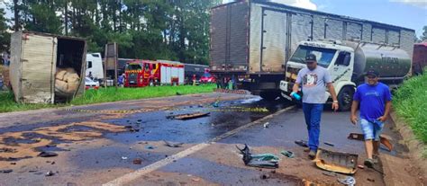 Acidente Envolvendo Ve Culos Deixa Dois Mortos E Oito Feridos Na Br