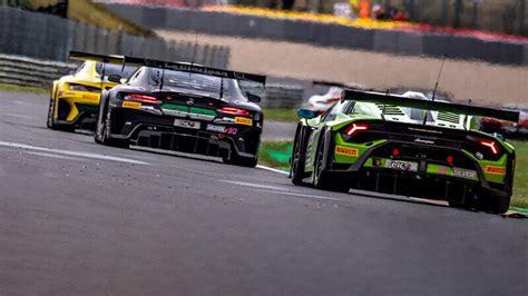 Friends reunited: Pirelli back in GT racing until at least 2028 | Pirelli