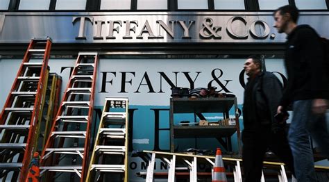 Tiffany Reopens Flagship New York Store Under French Management ...