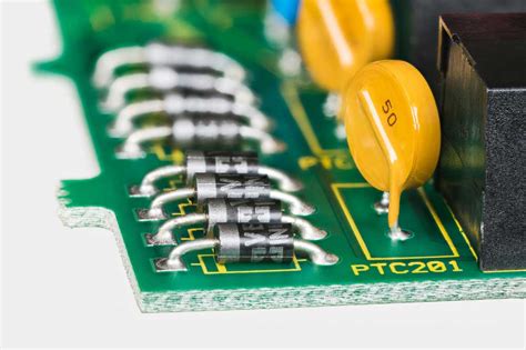 Decoupling Capacitor Value Determining The Circuit Capacitance For