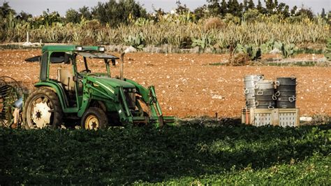 Fotos Gratis Tractor Campo Granja Pa S Veh Culo Equipo Oto O