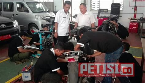 Dinas Sosial Jember Adakan Pelatihan Praktek Ketrampilan Otomotif Dan