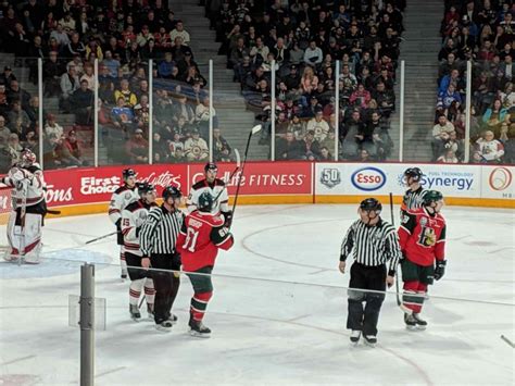 Remparts Defeat Mooseheads 5 4 In Ot Lead Series 2 0 Citynews Halifax