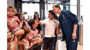 Gabung Juventus Peluang Szczesny Raih Trofi Terbuka Lebar Okezone Bola