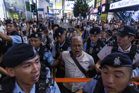 六四天安門事件34週年 港警以「涉破壞社會安寧」帶走23人【圖輯】 ｜ 公視新聞網 Pnn