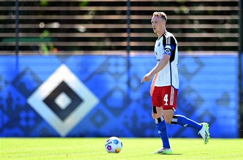 Wieder Die Wade So Ist Der Stand Bei Hsv Kapitän Schonlau