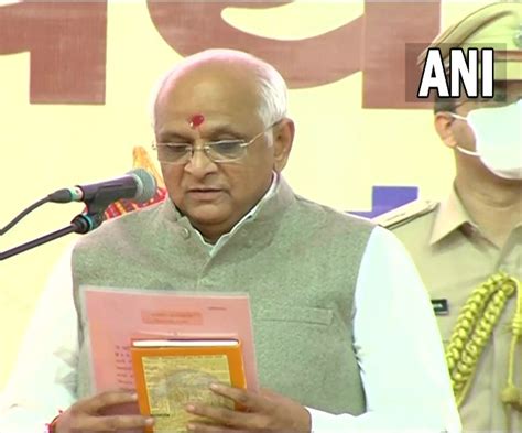 Bhupendra Patel Bjp Mla From Ghatlodia Takes Oath As 17th Gujarat Cm Pm Modi Congratulates