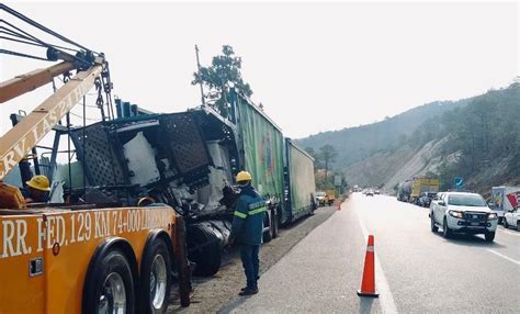 Mueren Dos Traileros Tras Choque Frontal En La Amozoc Perote El