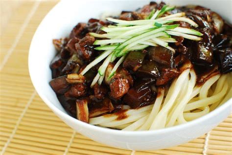 jajangmyeon recipe | Recipes, Asian cooking, Yummy noodles