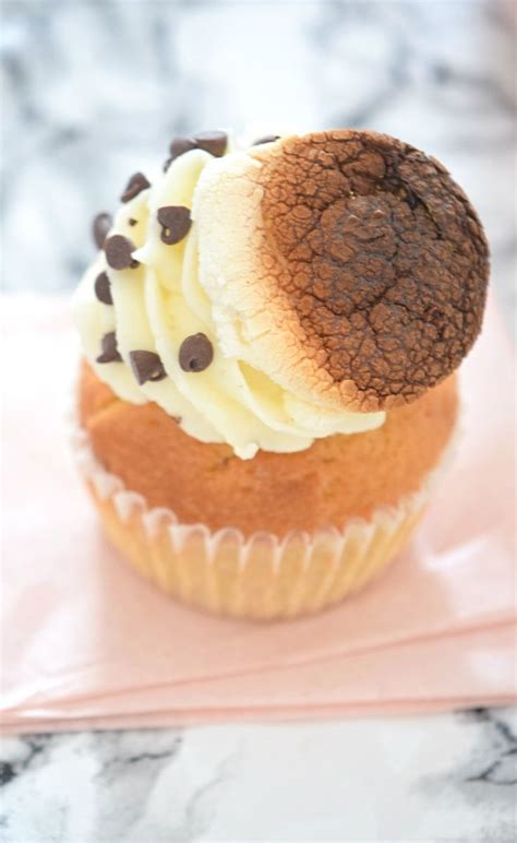 Smore Cupcakes With Real Roasted Marshmallow Carmela Pop Baking