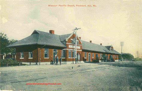 Pleasant Hill Missouri Pacific Railroad Depot Vintage Postcard