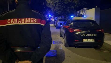 Movida Violenta A Milano 6 Feriti In Liti E Rapine