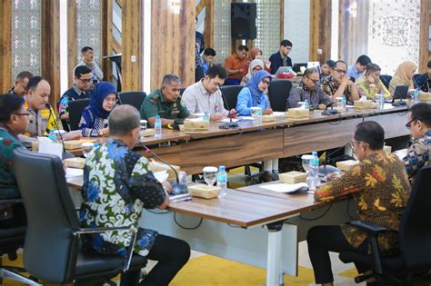 Pemkot High Level Meeting Tpid Bahas Pon Dan Tantangan Pengendalian