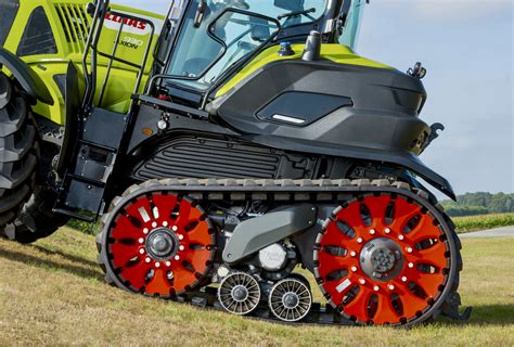 Claas Adds Track Options For Axion Tt Tractors Agcanada