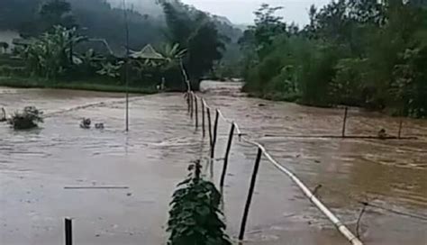 Petani Gununghalu Kbb Kali Gagal Panen Lahan Sawah Rusak Diterjang