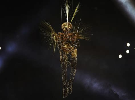 2024 Olympics Internet Reacts To Closing Ceremonys Golden Voyager