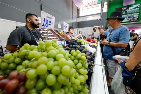 Frutas exóticas também estão na Festa da Uva de Jundiaí Notícias