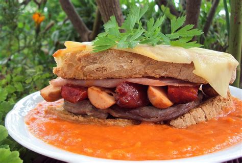 Nárwens Cuisine Sabores Do Mundo Francesinha Em Pão Saloio