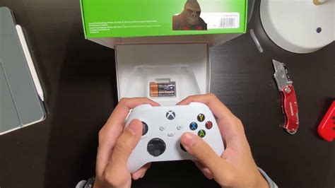 The Unannounced White Xbox Series X/S Controller Already Has An ...