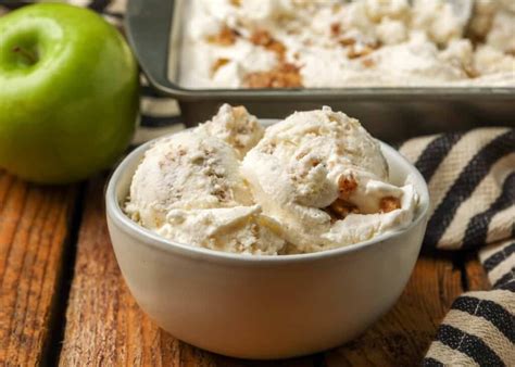 Apple Crisp Ice Cream - Barefeet in the Kitchen