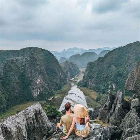 Excursión de un día Visita Hoa Lu Trang An Cueva de Mua Desde Hanói