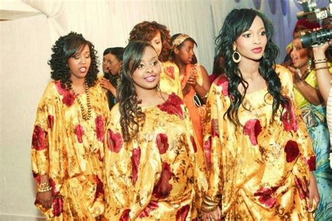 Somali Bridesmaids In Traditional Outfits At A Wedding Somali Wedding