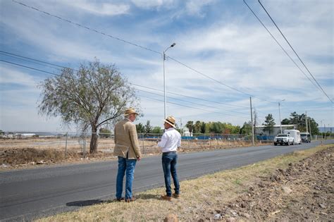 Entrega Enrique Vega Carriles Obras De Urbanizaci N Y Alumbrado P Blico