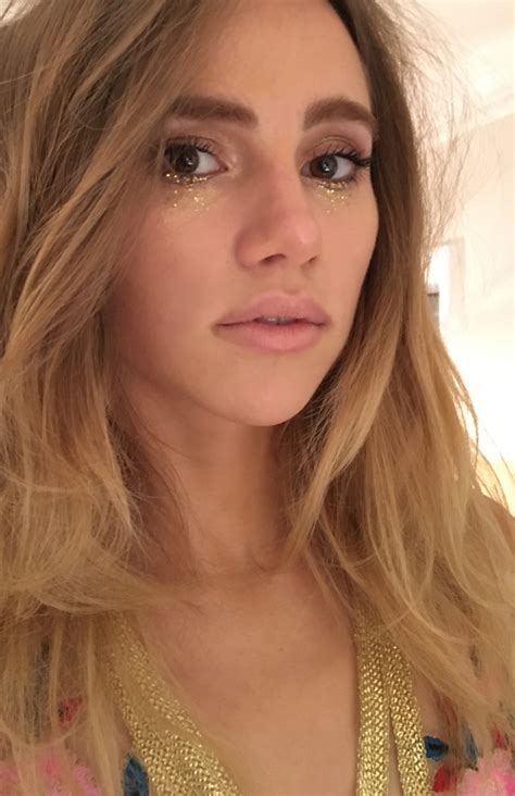 Suki Waterhouse Pride And Prejudice And Zombies Get The Look Wendy Rowe