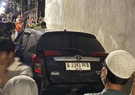 CEK FAKTA Apakah Ada Dildo Saat Rumah Ahmad Sahroni Dijarah IDN Times