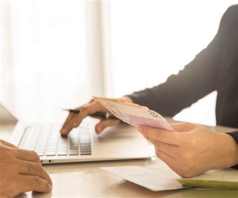 small deposit  worry concept funding