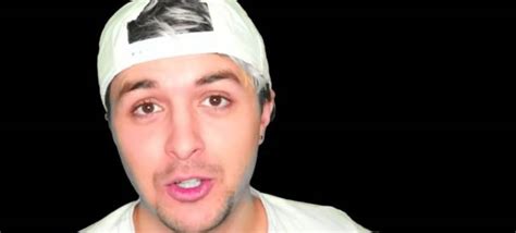 Condenan Al Youtuber Dalas Review Por Insultar Al Padre De Su Expareja Actualidad Los40