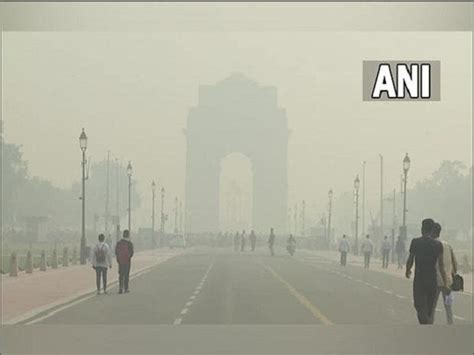 Delhi Air Quality Improves But Still In Poor Category Aqi At 221