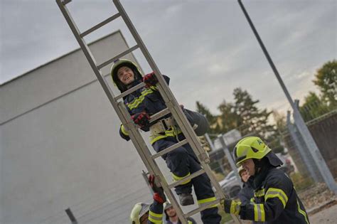 Abschluss Truppmann Ausbildung Feinschliff für 123 neue