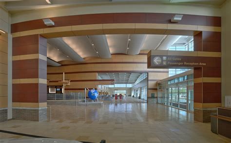 General Wayne A. Downing Peoria International Airport by RS&H - Architizer