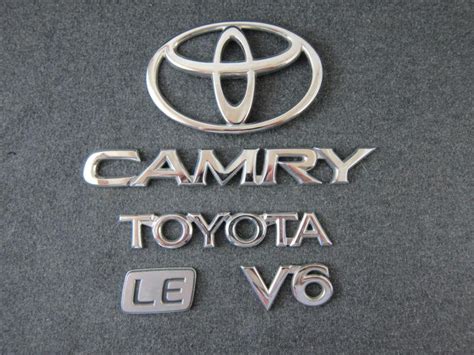 Find Toyota Camry Le V Rear Trunk Chrome Emblem Set In