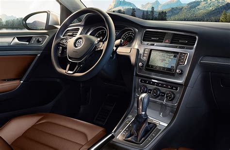 2018 Volkswagen Golf Alltrack Interior Features